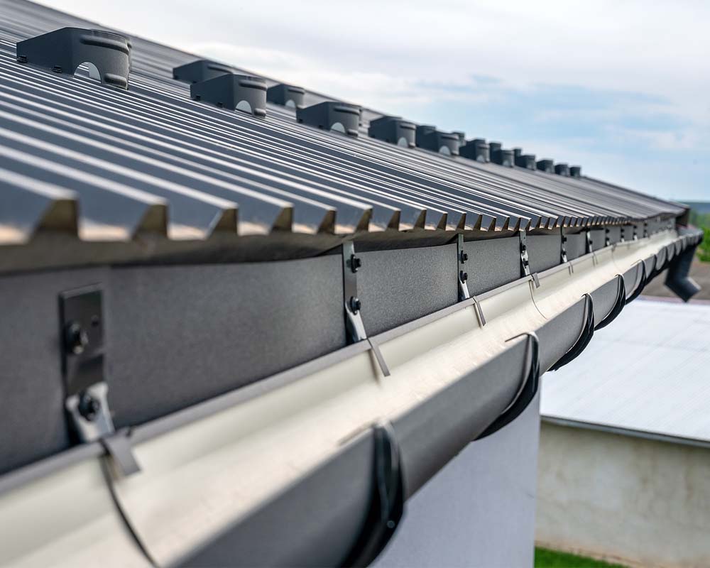 Gutter-System-For-A-Metal-Roof